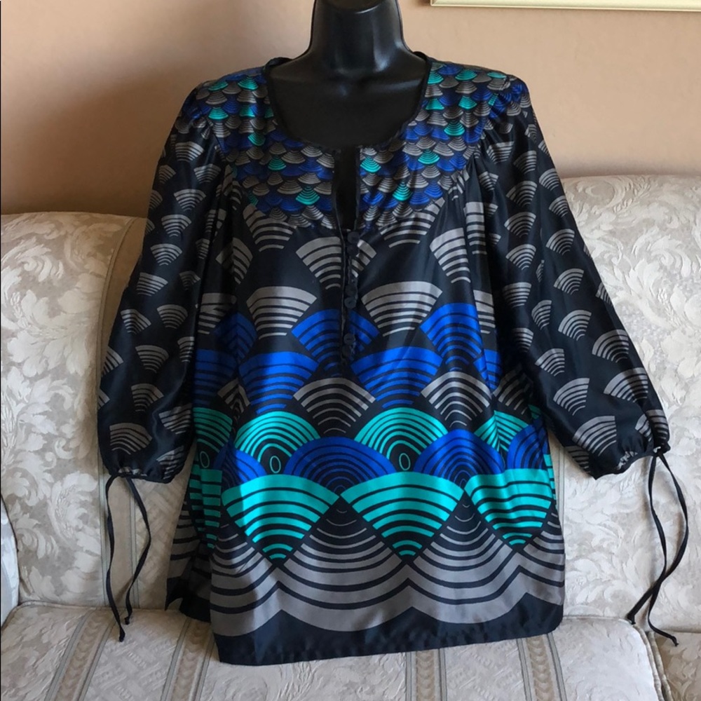 black printed tunic top.